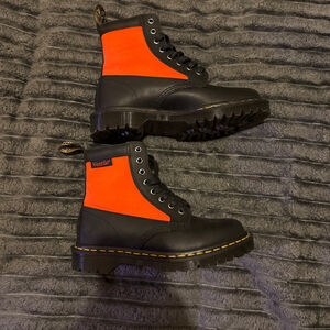 Women's Dr. Martens Black & Orange Ventile Lace Up Boots Size 7 MIE